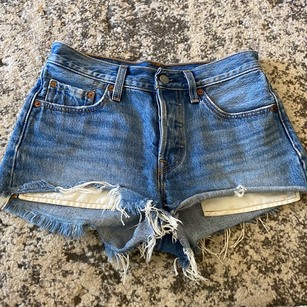 Levi’s 501 jean shorts